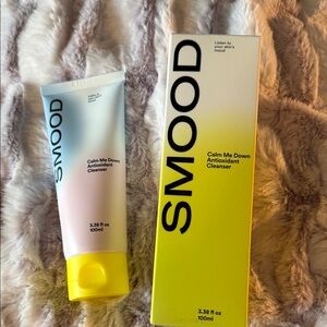 Calm Me Down Antioxidant Cleanser - Yellow & White